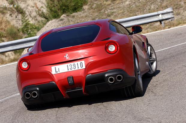 فراری F12 Berlinetta معرفی یکی از بهترینهای فراری: F12 Berlinetta